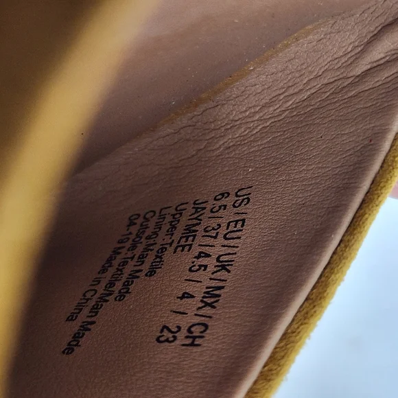 Kenneth Cole REACTION Jolly Low Wedge Sandal - Picture 6 of 7